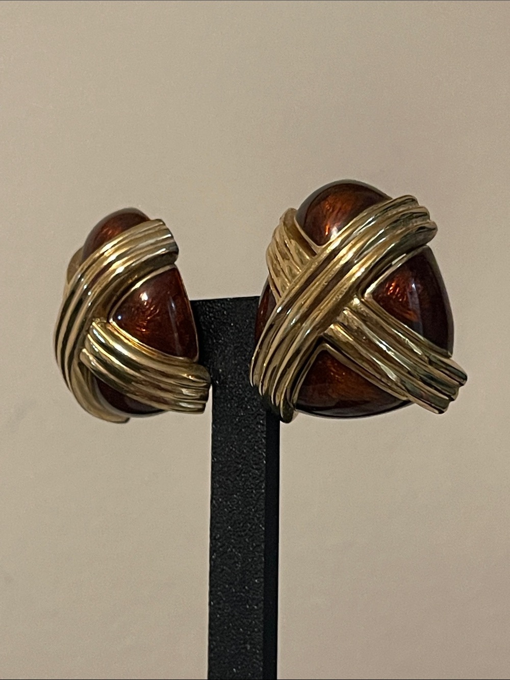Ciner Bronze-Brown Enamel & Gold “X” Runway Statement Clip On Earrings - Picture 8 of 9